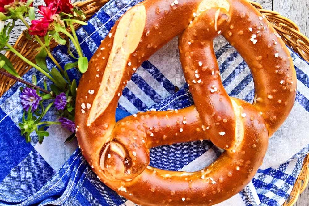Fastenbrauch Osterbrezel TB2