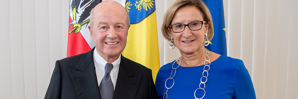 Auszeichnung Botschafter Günther Granser Land NOE Mikl-Leitner Veranstaltung SMRO Permant Mission