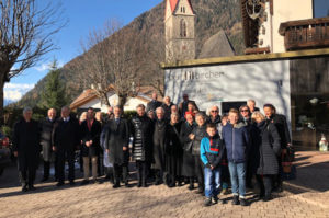 Malteser Tirol Ausflug Maria Trens Adventsauflug Delegation Bozen Tirol Veranstaltung