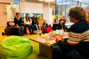 Malteser Kinderhilfe Besuch 3c Stiftsgymnasium Melk Hilde Umdasch Haus MKH HUH