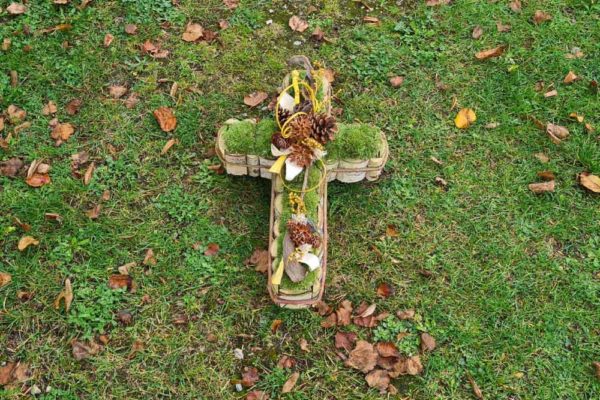 Allerheiligen Gedenken Friedhof 02