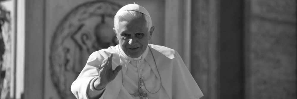 Fotos Papst Benedikt XVI verstorben BB