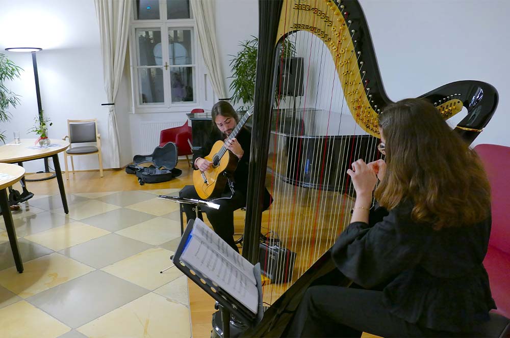 Malteser Ordenshaus Konzert Harfe Gitarre 03 Malteser Ordenshaus Konzert Harfe Gitarre 03