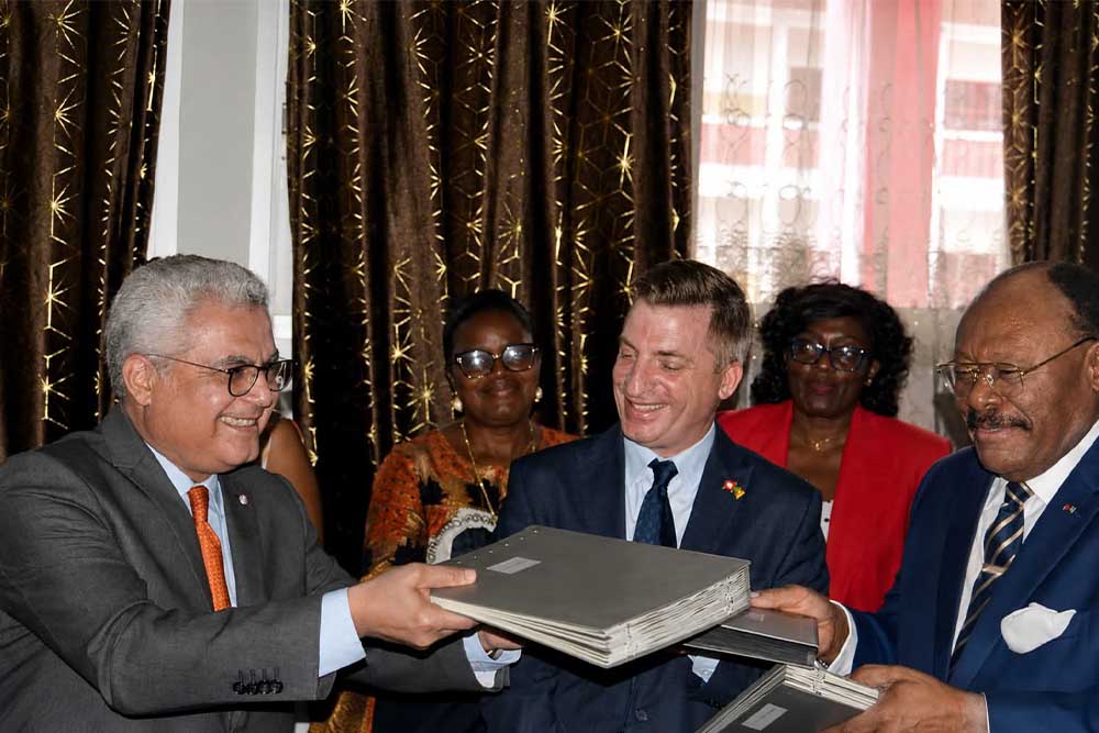 Malteserorden Rom Grosskomtur in Kamerun 12 Malteserorden Rom Grosskomtur in Kamerun 12