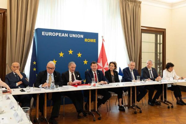 Malteserorden Rom Zusammenarbeit globaler Krisen EU 04